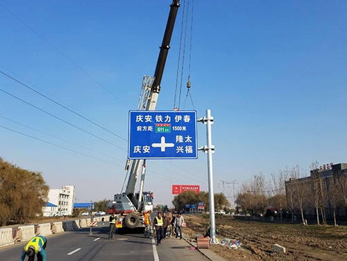 益阳益阳道路护栏网网片该如何进行正确的选购呢？